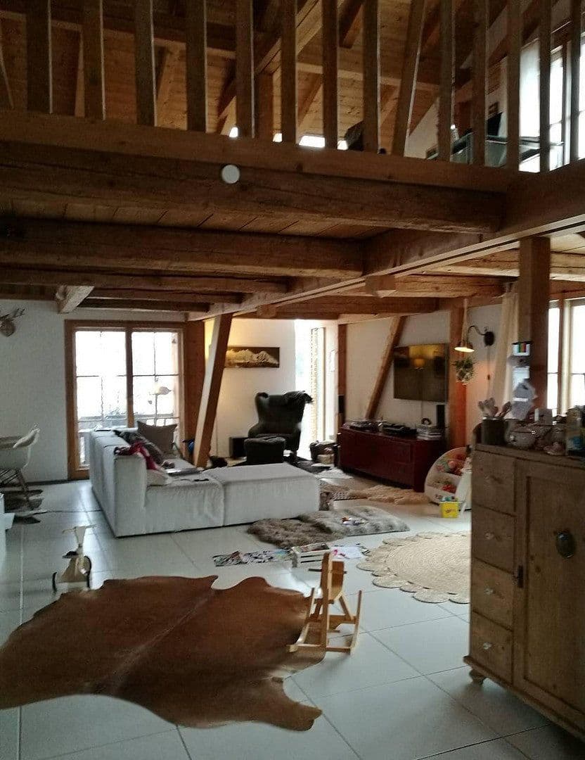 Pronájem domu 200 m², pozemek 250 m², St Bartholomäus-Weg 2, Holzkirchen, Bavorsko Pronájem domu 200 m², pozemek 250 m², St Bartholomäus-Weg 2, Holzkirchen, Bavorsko