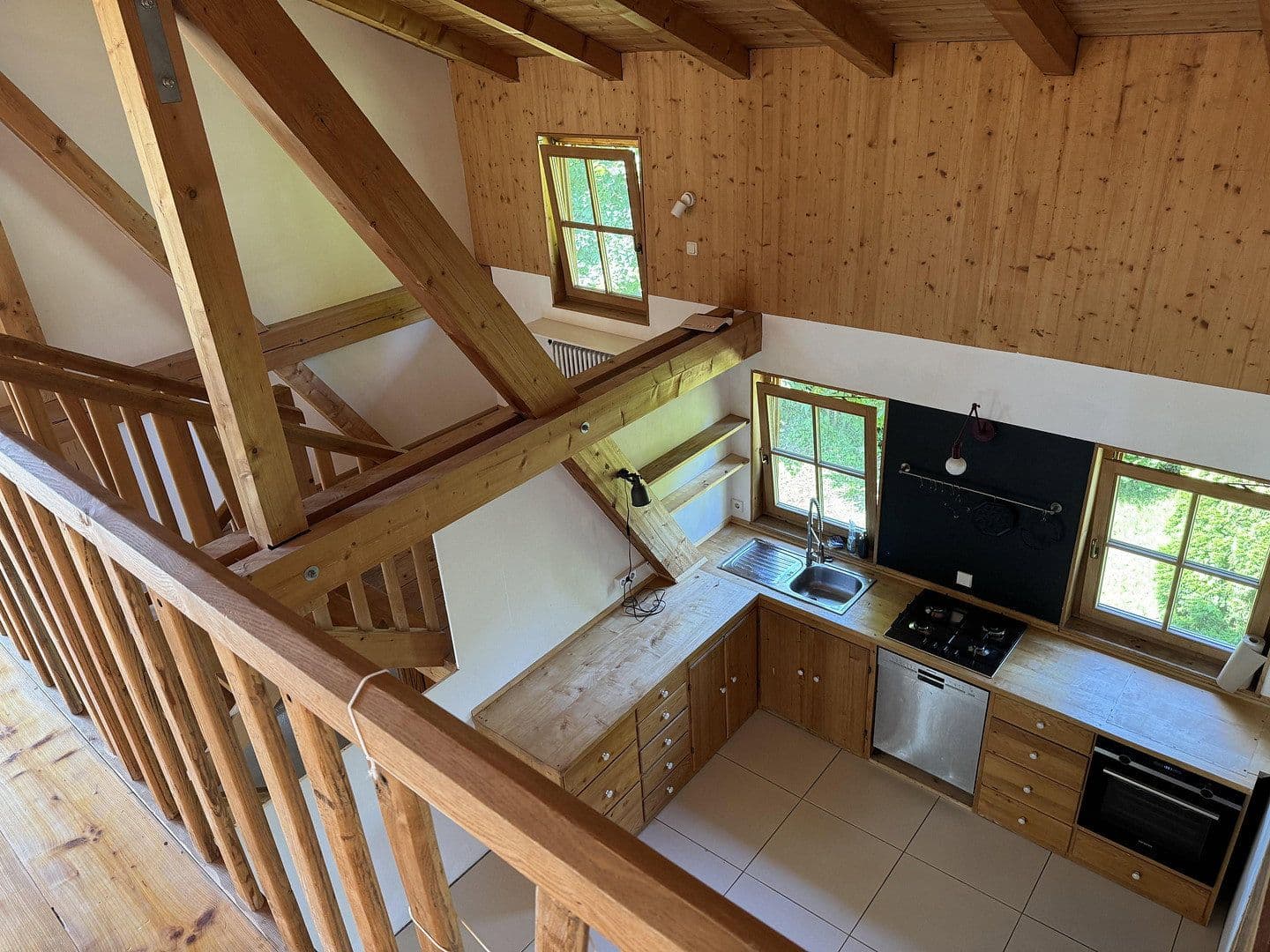 Pronájem domu 200 m², pozemek 250 m², St Bartholomäus-Weg 2, Holzkirchen, Bavorsko Pronájem domu 200 m², pozemek 250 m², St Bartholomäus-Weg 2, Holzkirchen, Bavorsko