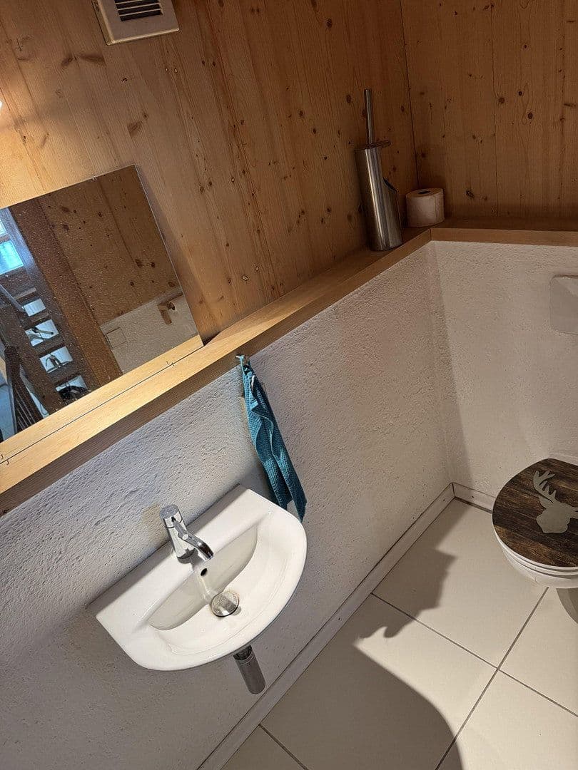 Pronájem domu 200 m², pozemek 250 m², St Bartholomäus-Weg 2, Holzkirchen, Bavorsko Pronájem domu 200 m², pozemek 250 m², St Bartholomäus-Weg 2, Holzkirchen, Bavorsko