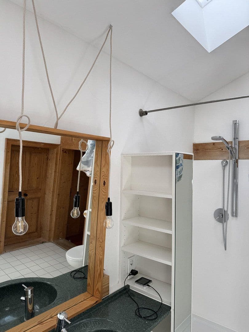 Pronájem domu 200 m², pozemek 250 m², St Bartholomäus-Weg 2, Holzkirchen, Bavorsko Pronájem domu 200 m², pozemek 250 m², St Bartholomäus-Weg 2, Holzkirchen, Bavorsko
