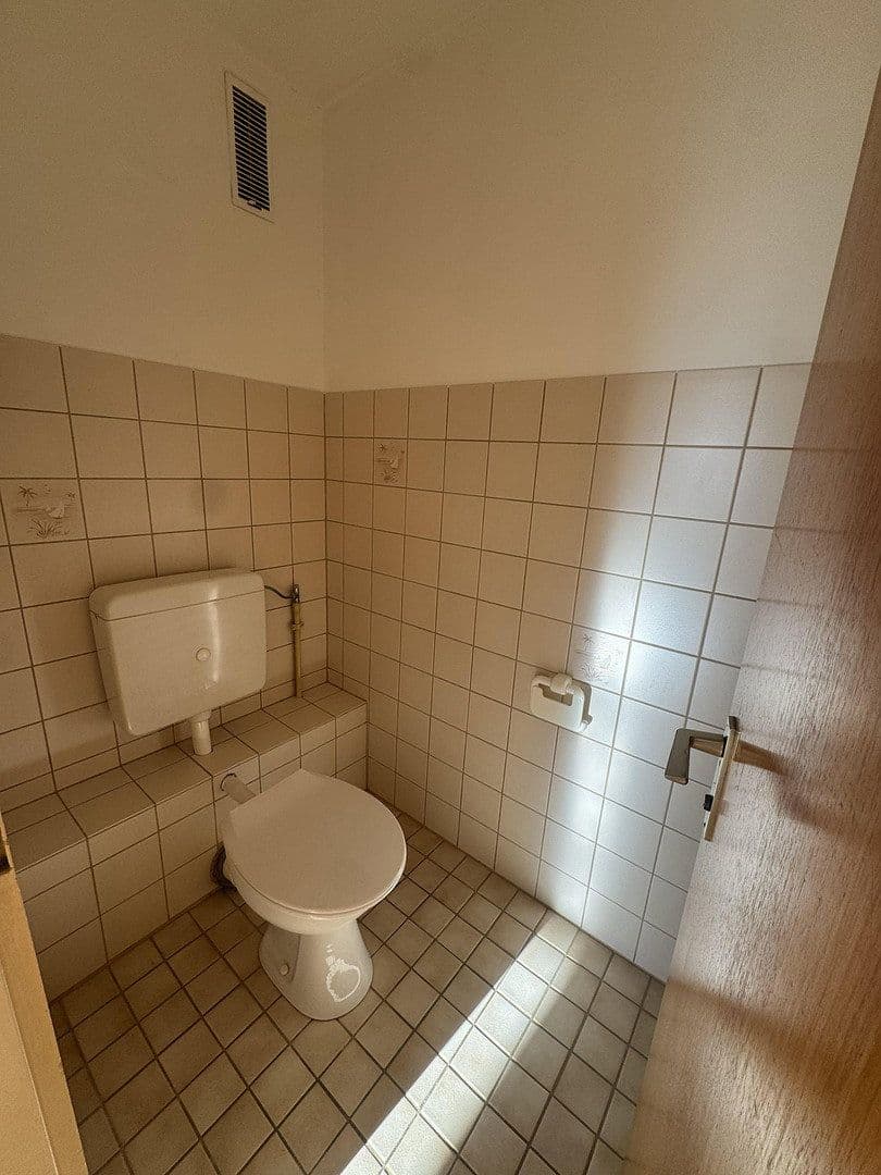 Prodej bytu 4+1 100 m², Alenbergstraße 20, Münsingen, Bádensko-Württembersko Prodej bytu 4+1 100 m², Alenbergstraße 20, Münsingen, Bádensko-Württembersko