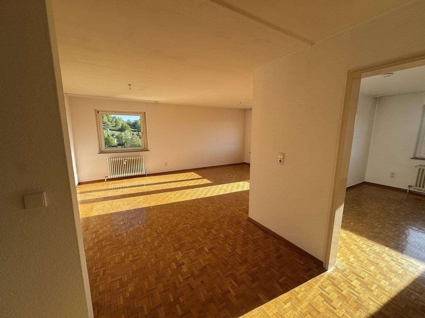 Prodej bytu 4+1 100 m², Alenbergstraße 20, Münsingen, Bádensko-Württembersko Prodej bytu 4+1 100 m², Alenbergstraße 20, Münsingen, Bádensko-Württembersko