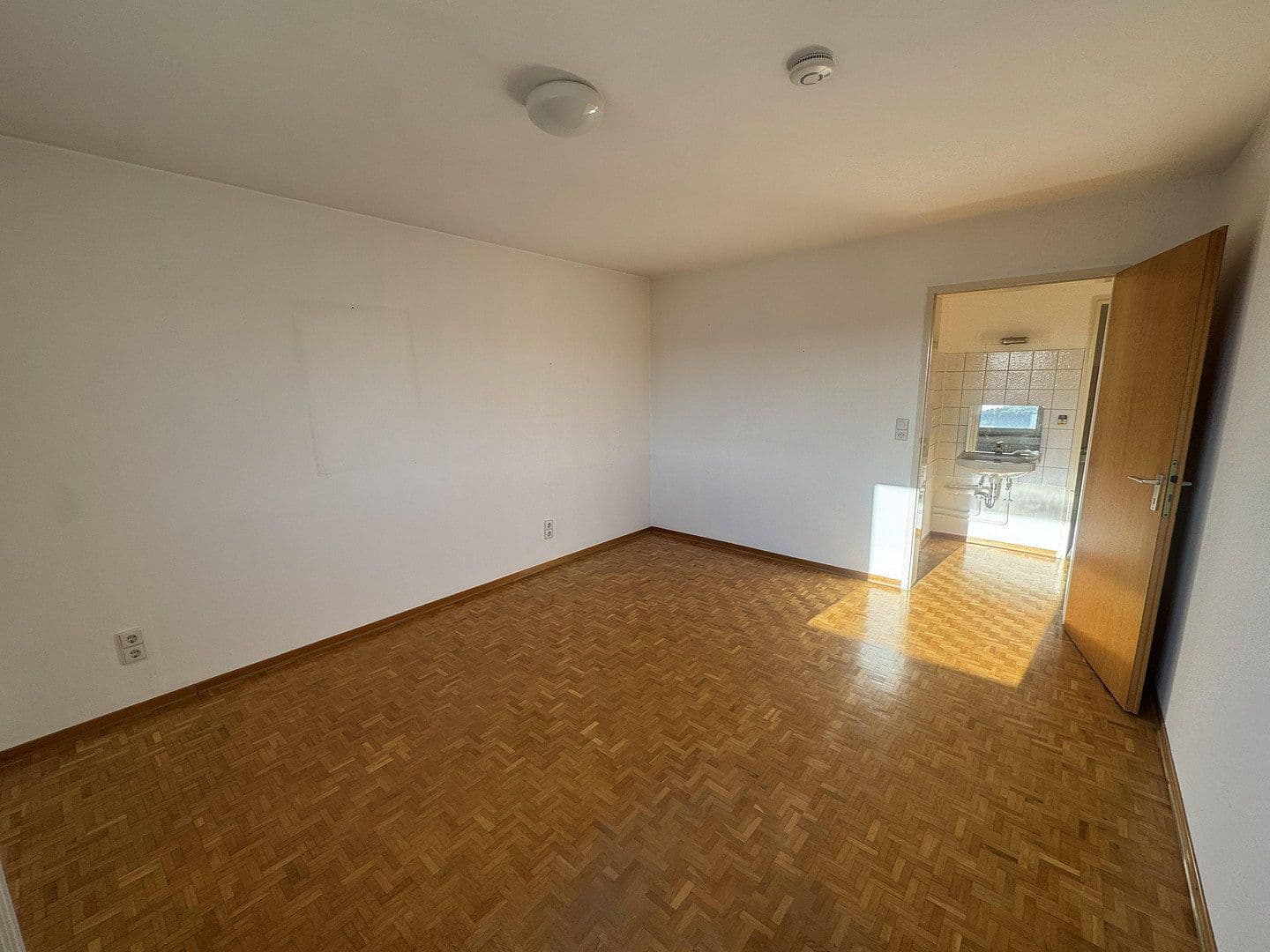 Prodej bytu 4+1 100 m², Alenbergstraße 20, Münsingen, Bádensko-Württembersko Prodej bytu 4+1 100 m², Alenbergstraße 20, Münsingen, Bádensko-Württembersko