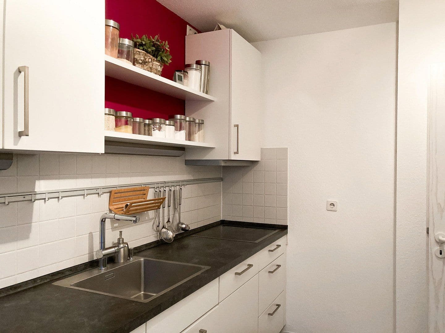 Prodej domu 140 m², pozemek 156 m², Neulußheim, Bádensko-Württembersko Prodej domu 140 m², pozemek 156 m², Neulußheim, Bádensko-Württembersko