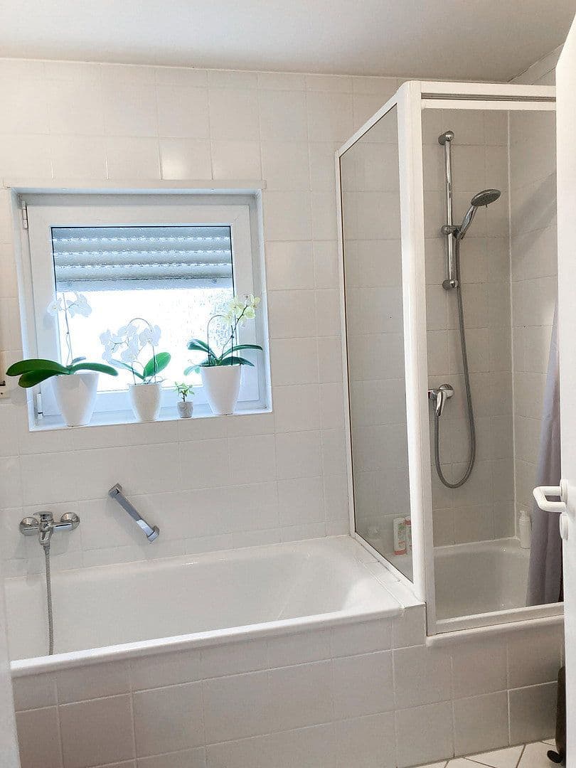 Prodej domu 140 m², pozemek 156 m², Neulußheim, Bádensko-Württembersko Prodej domu 140 m², pozemek 156 m², Neulußheim, Bádensko-Württembersko