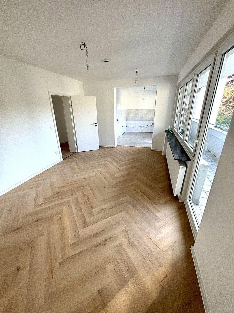 Pronájem bytu 3+1 73 m², Virgiliastraße 23, Essen, Severní Porýní-Vestfálsko Pronájem bytu 3+1 73 m², Virgiliastraße 23, Essen, Severní Porýní-Vestfálsko
