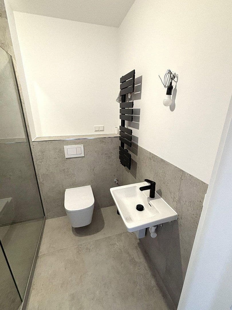 Pronájem bytu 3+1 73 m², Virgiliastraße 23, Essen, Severní Porýní-Vestfálsko Pronájem bytu 3+1 73 m², Virgiliastraße 23, Essen, Severní Porýní-Vestfálsko