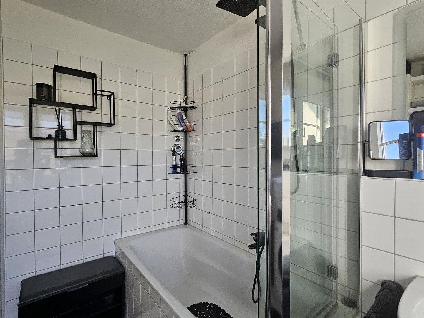 Pronájem bytu 2+1 63 m², Naupliastraße 25, München, Bavorsko Pronájem bytu 2+1 63 m², Naupliastraße 25, München, Bavorsko