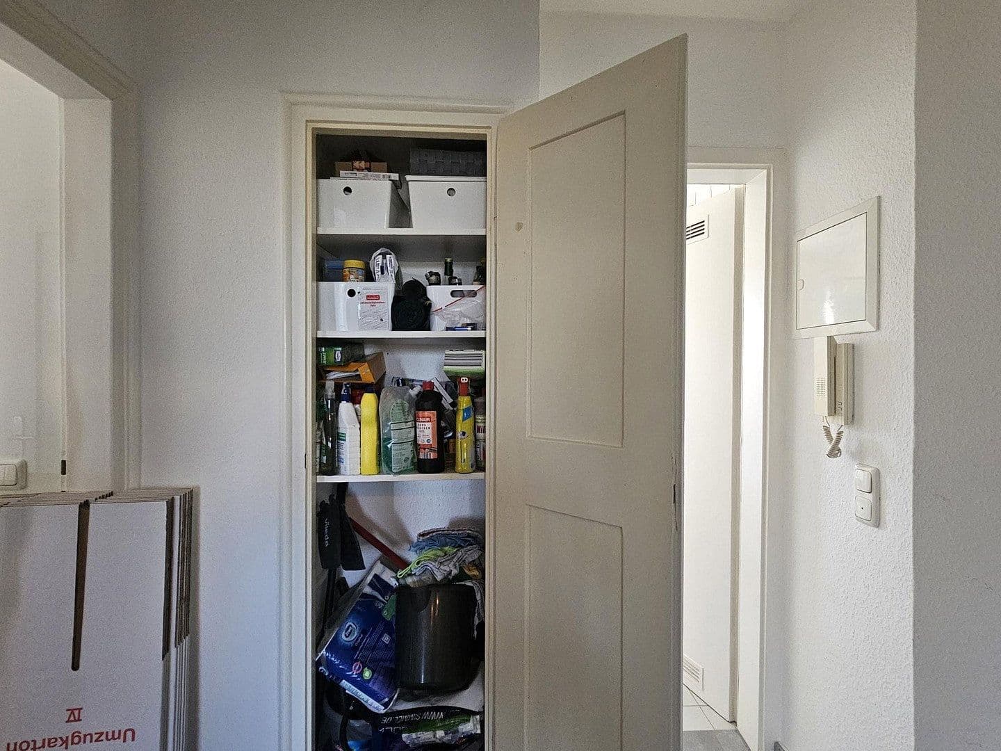 Pronájem bytu 2+1 63 m², Naupliastraße 25, München, Bavorsko Pronájem bytu 2+1 63 m², Naupliastraße 25, München, Bavorsko