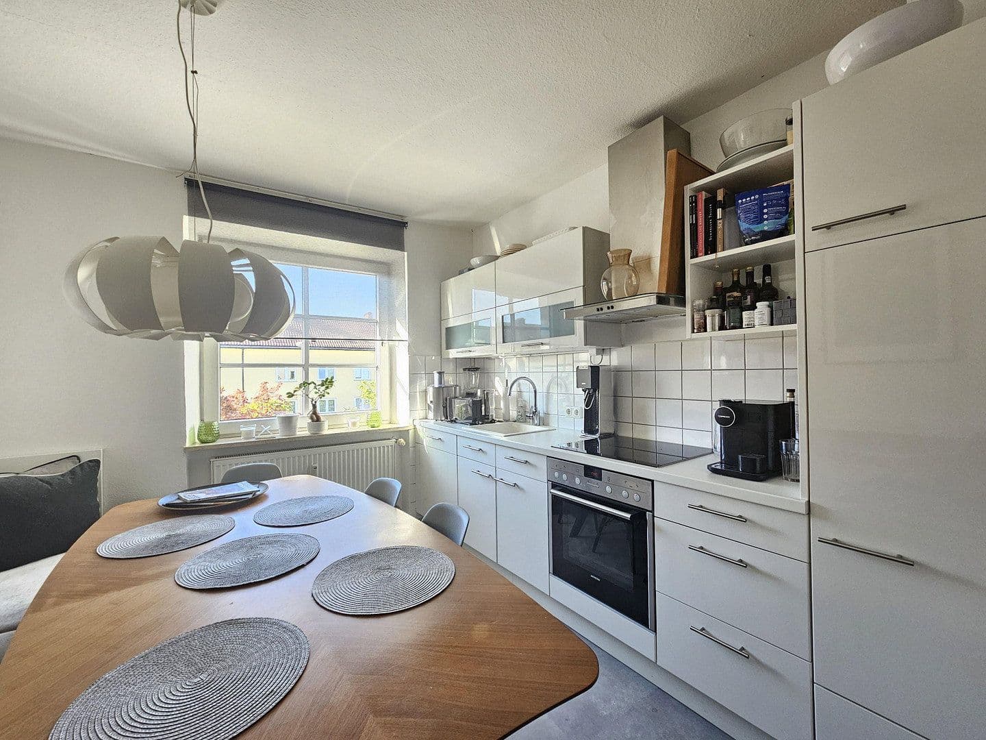 Pronájem bytu 2+1 63 m², Naupliastraße 25, München, Bavorsko Pronájem bytu 2+1 63 m², Naupliastraße 25, München, Bavorsko