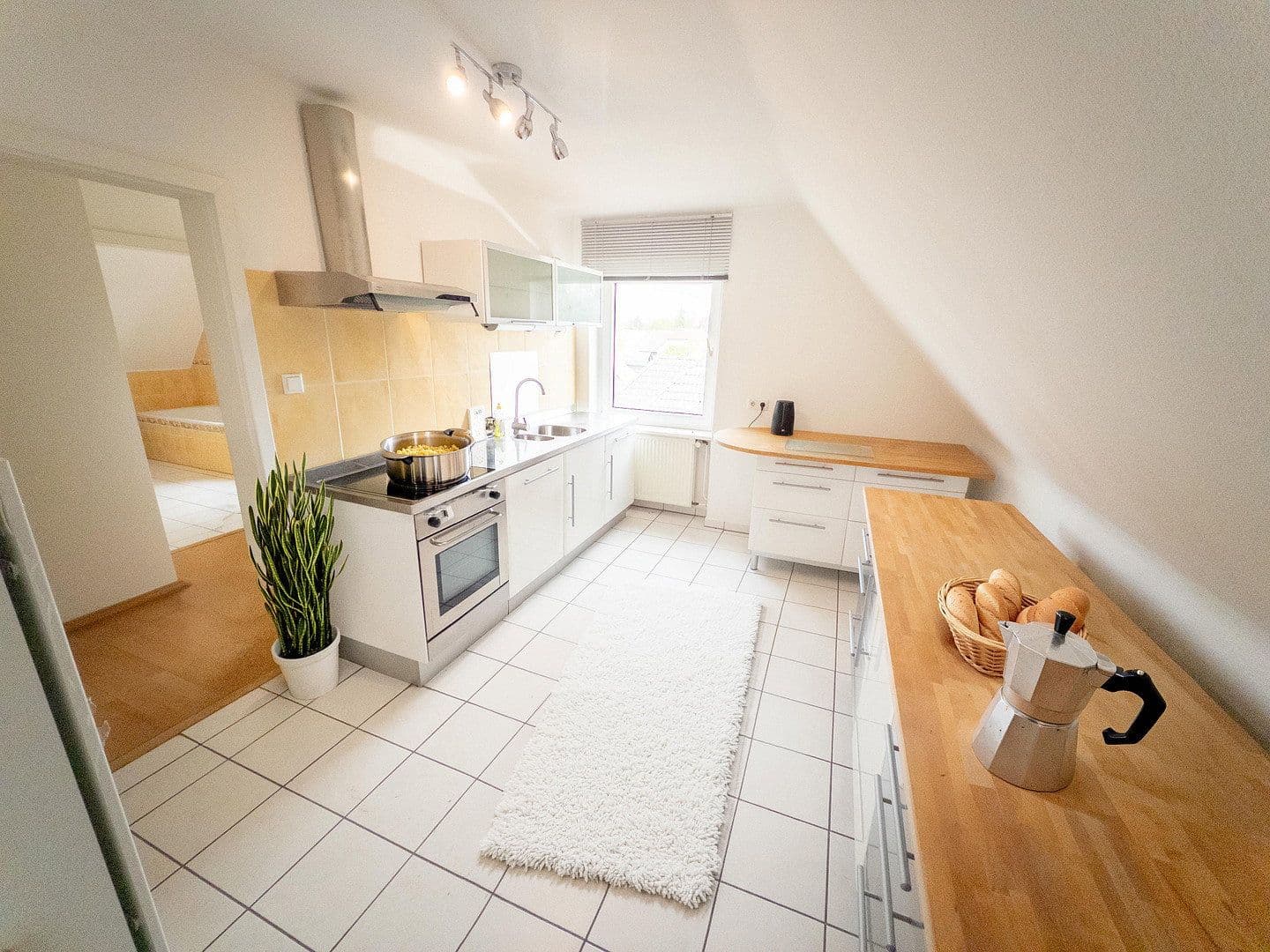 Pronájem bytu 5+1 165 m², Bahnhofstrasse 24, Wittingen, Dolní Sasko Pronájem bytu 5+1 165 m², Bahnhofstrasse 24, Wittingen, Dolní Sasko
