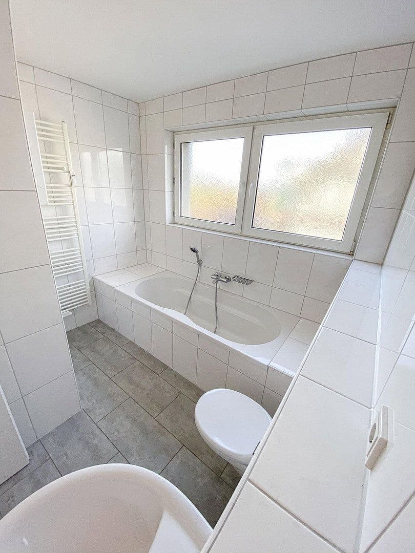 Pronájem bytu 4+1 93 m², Castrop-Rauxel, Severní Porýní-Vestfálsko Pronájem bytu 4+1 93 m², Castrop-Rauxel, Severní Porýní-Vestfálsko