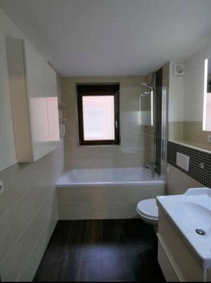 Prodej bytu 4+1 102 m², Ludwigsburg, Bádensko-Württembersko Prodej bytu 4+1 102 m², Ludwigsburg, Bádensko-Württembersko