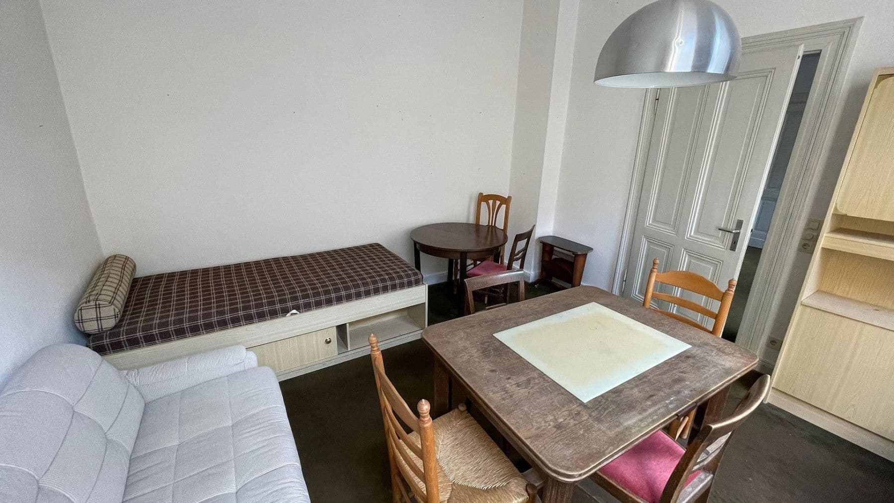 Prodej domu 301 m², pozemek 381 m², Further Straße 86, Neuss, Severní Porýní-Vestfálsko Prodej domu 301 m², pozemek 381 m², Further Straße 86, Neuss, Severní Porýní-Vestfálsko