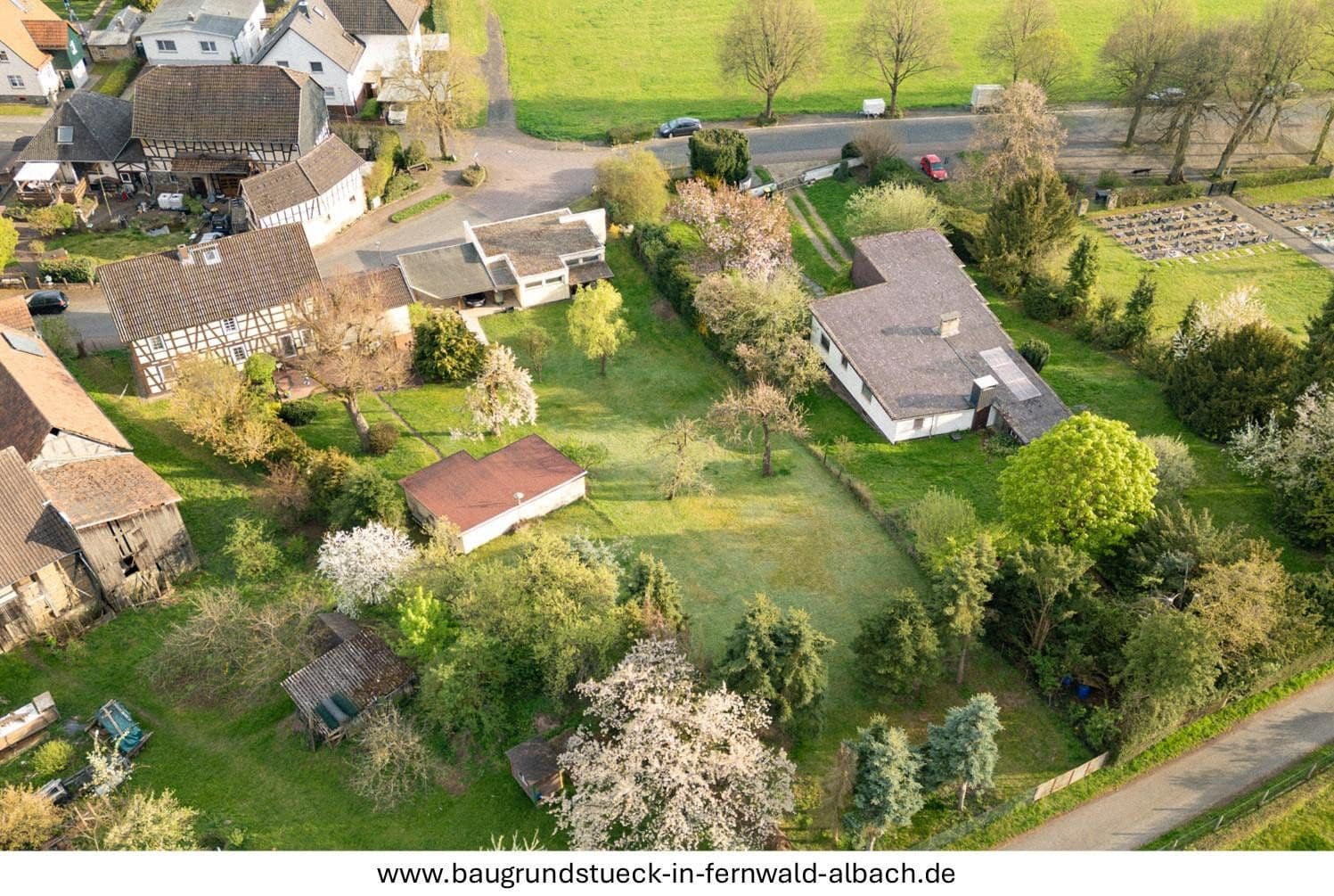 Prodej pozemku 1.500 m², Licher Straße 25, Fernwald, Hessen Prodej pozemku 1.500 m², Licher Straße 25, Fernwald, Hessen