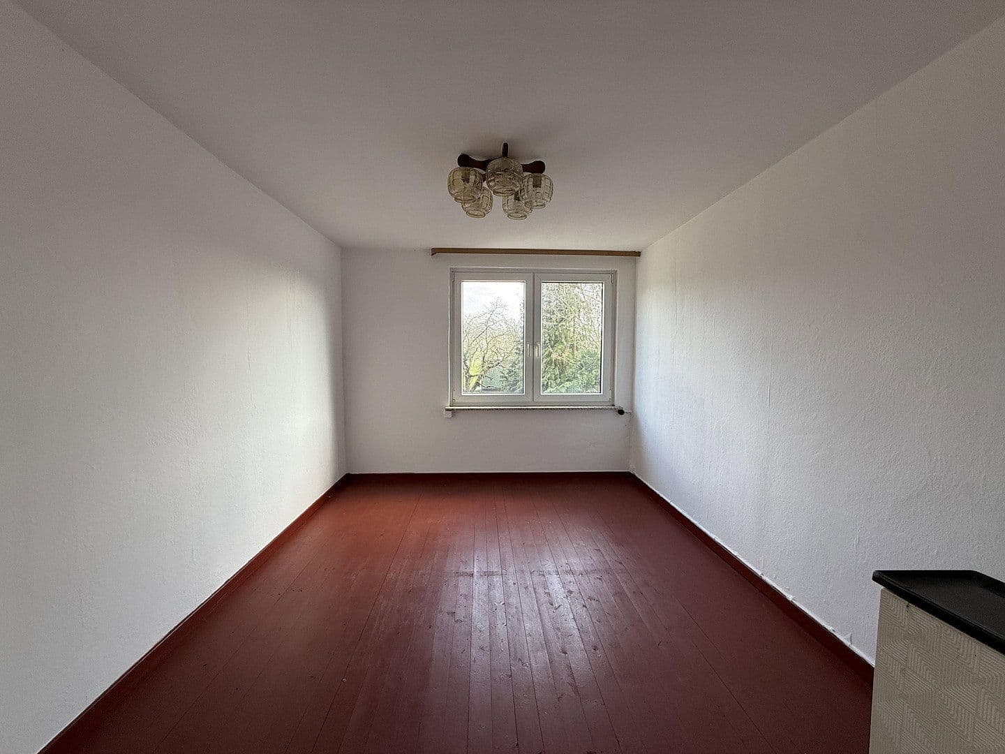 Prodej domu 200 m², pozemek 1.542 m², Einbeck, Dolní Sasko Prodej domu 200 m², pozemek 1.542 m², Einbeck, Dolní Sasko