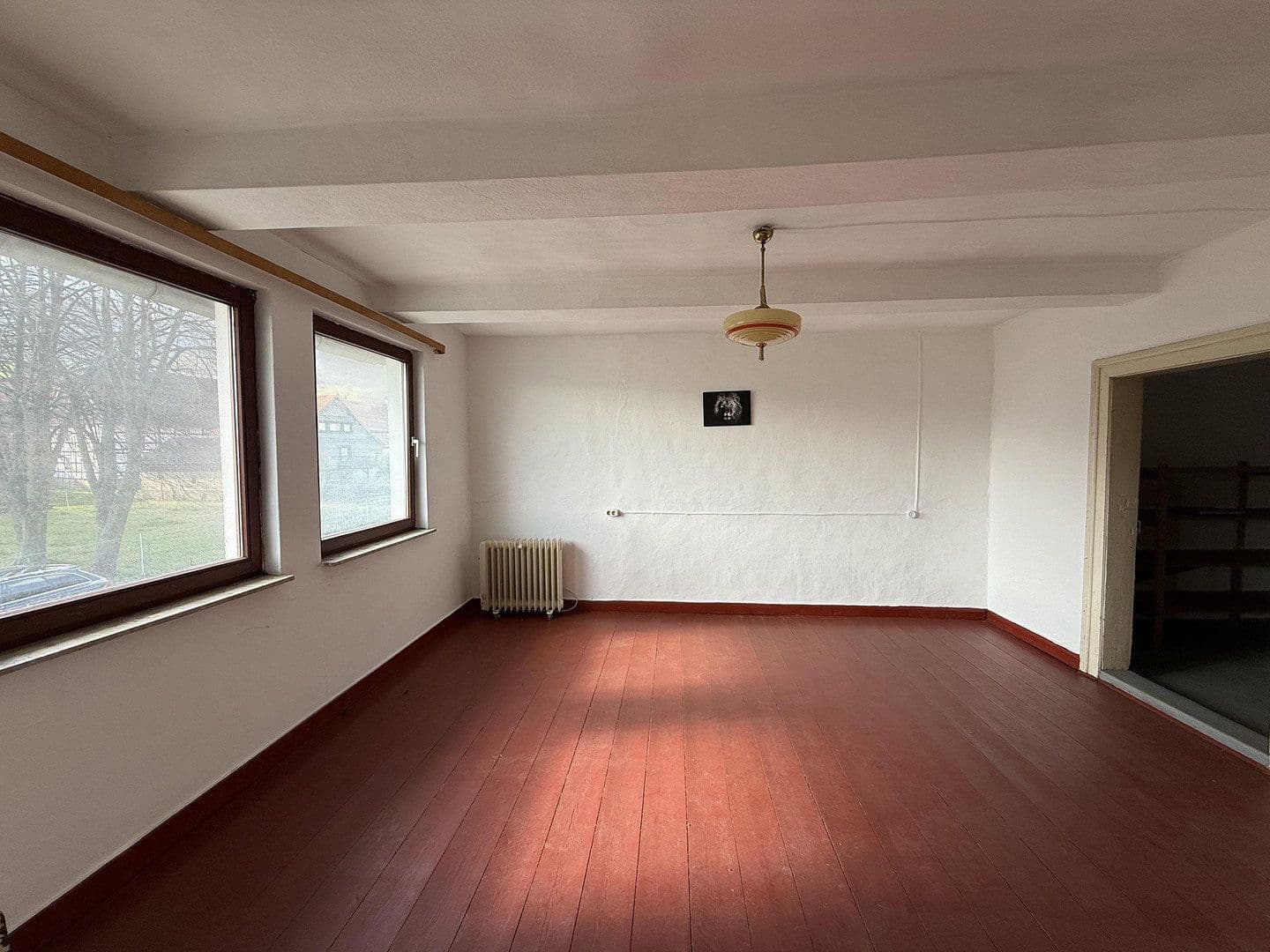Prodej domu 200 m², pozemek 1.542 m², Einbeck, Dolní Sasko Prodej domu 200 m², pozemek 1.542 m², Einbeck, Dolní Sasko
