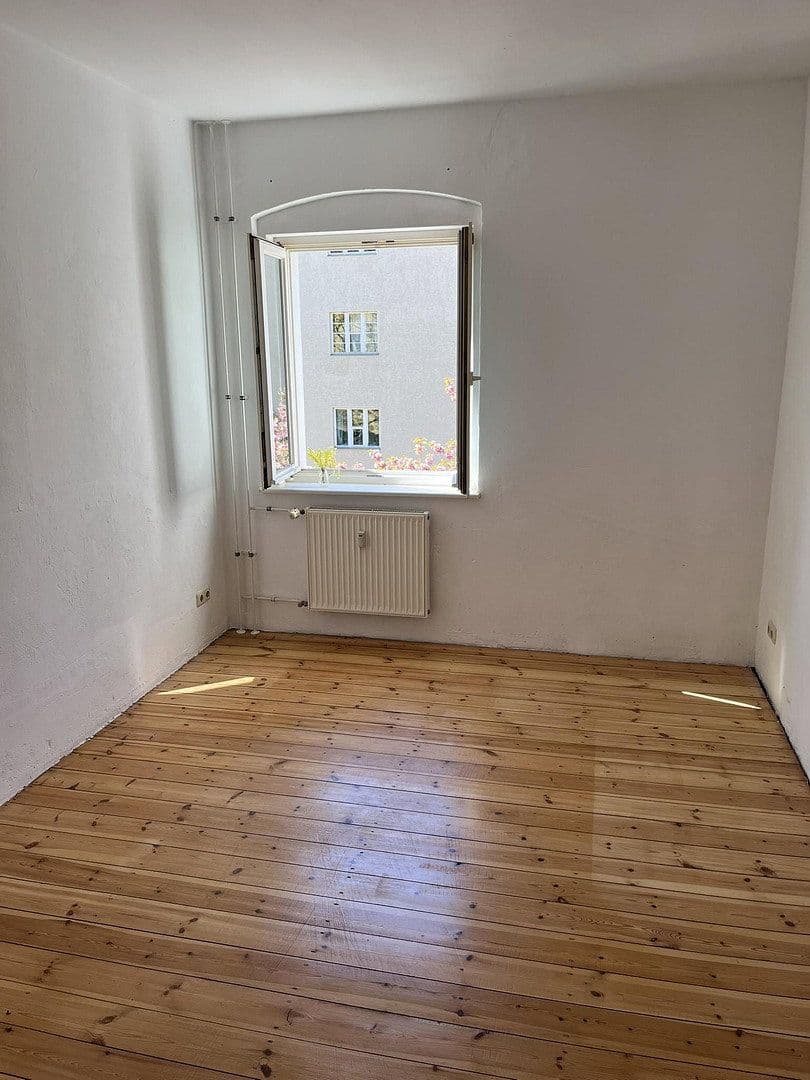 Prodej bytu 2+1 44 m², Sültstraße 50, Berlin, Berlín Prodej bytu 2+1 44 m², Sültstraße 50, Berlin, Berlín