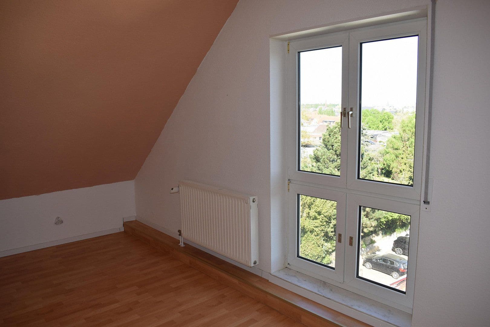 Prodej bytu 3+1 82 m², Ringstr. 38-44, Bad Nauheim, Hessen Prodej bytu 3+1 82 m², Ringstr. 38-44, Bad Nauheim, Hessen