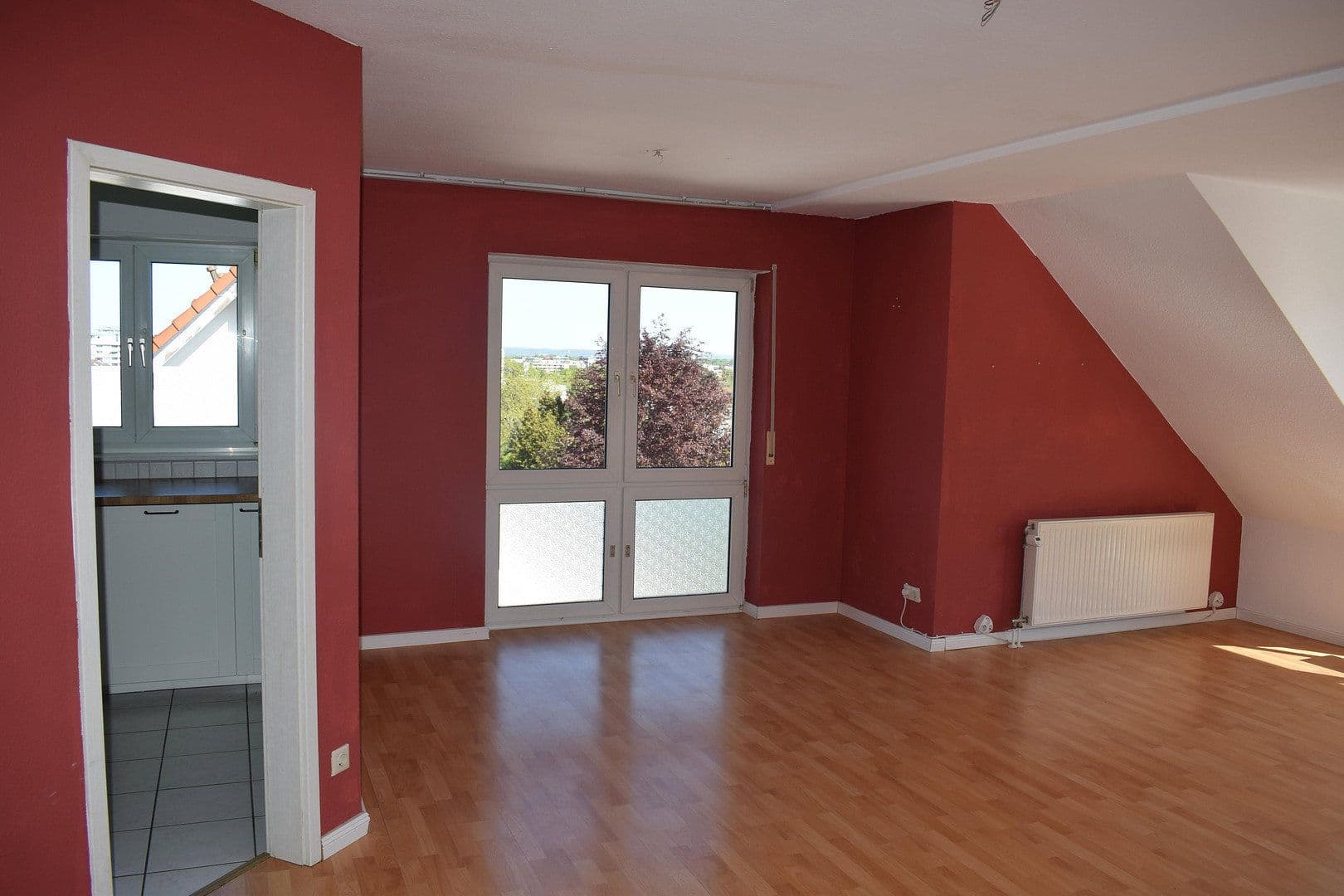 Prodej bytu 3+1 82 m², Ringstr. 38-44, Bad Nauheim, Hessen Prodej bytu 3+1 82 m², Ringstr. 38-44, Bad Nauheim, Hessen