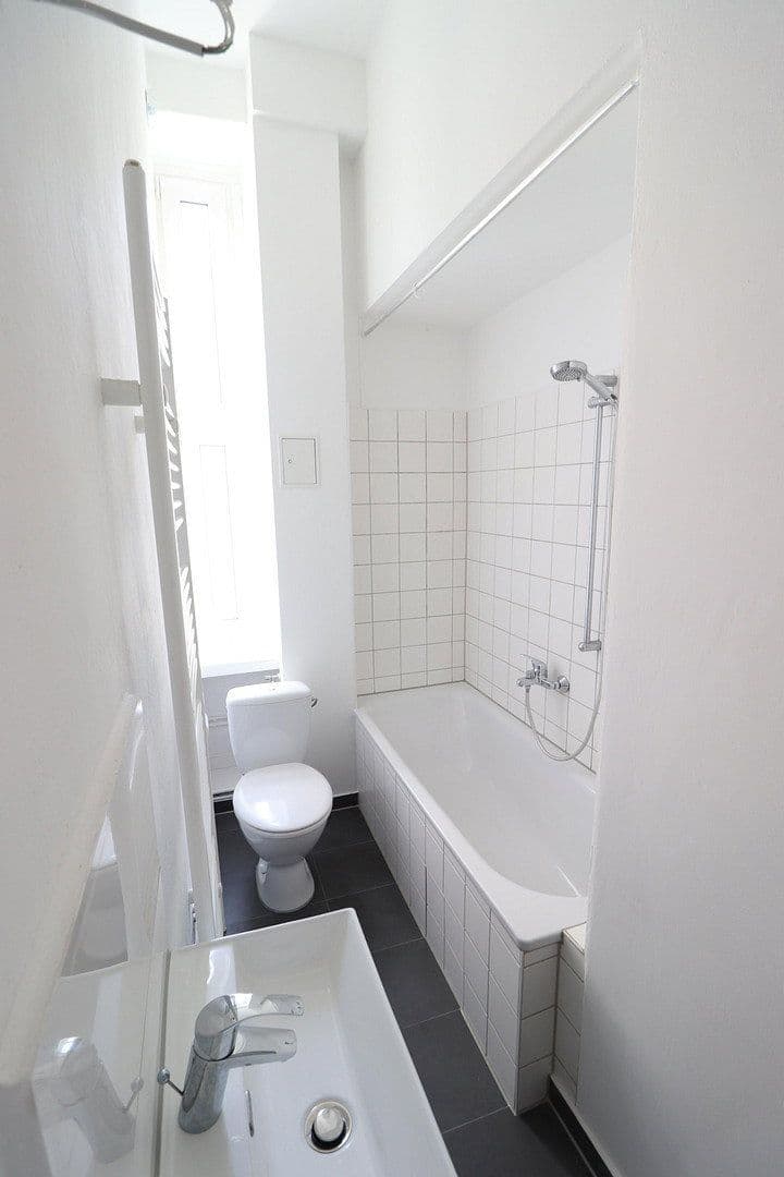 Pronájem bytu 2+1 76 m², Antwerpener Str. 00, Berlin, Berlín Pronájem bytu 2+1 76 m², Antwerpener Str. 00, Berlin, Berlín