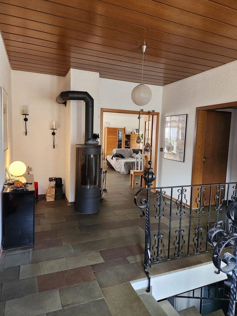 Prodej domu 204 m², pozemek 875 m², Lindlar, Severní Porýní-Vestfálsko Prodej domu 204 m², pozemek 875 m², Lindlar, Severní Porýní-Vestfálsko