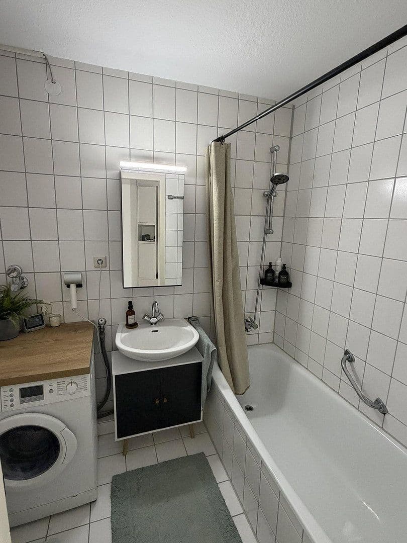 Pronájem bytu 2+1 61 m², Auer Str. 34, Karlsruhe, Bádensko-Württembersko Pronájem bytu 2+1 61 m², Auer Str. 34, Karlsruhe, Bádensko-Württembersko