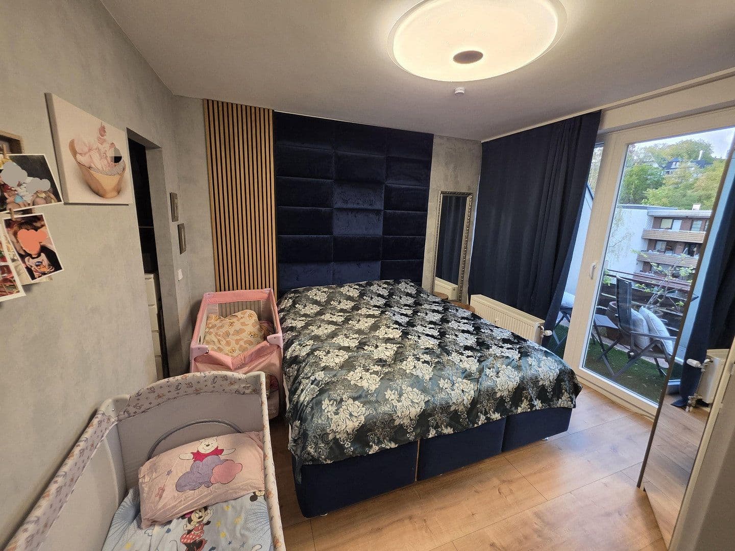 Pronájem bytu 3+1 93 m², Josef-Neuberger-Straße 26, Düsseldorf, Severní Porýní-Vestfálsko Pronájem bytu 3+1 93 m², Josef-Neuberger-Straße 26, Düsseldorf, Severní Porýní-Vestfálsko