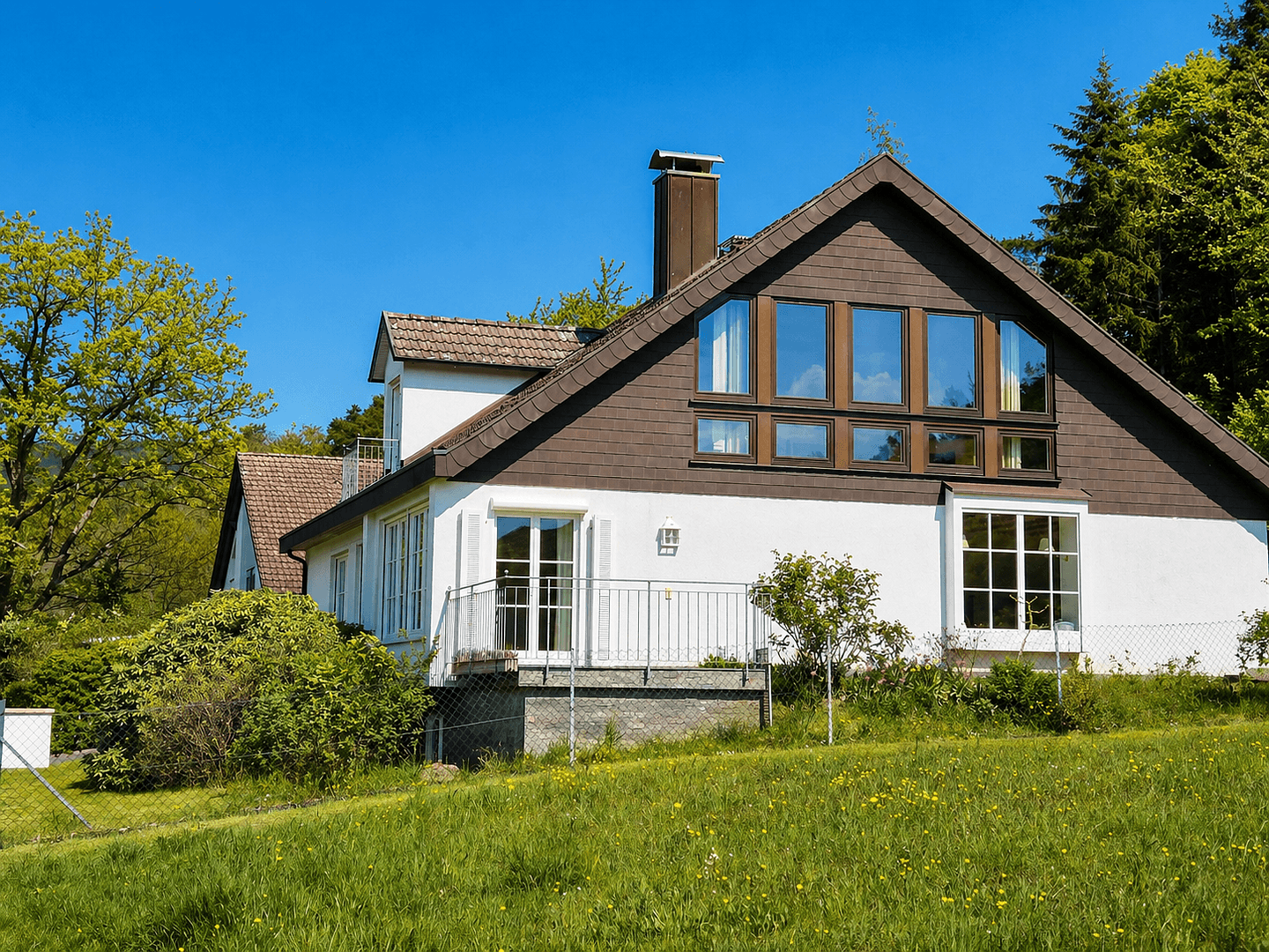 Prodej domu 240 m², pozemek 1.013 m², Großheubach, Bavorsko Prodej domu 240 m², pozemek 1.013 m², Großheubach, Bavorsko
