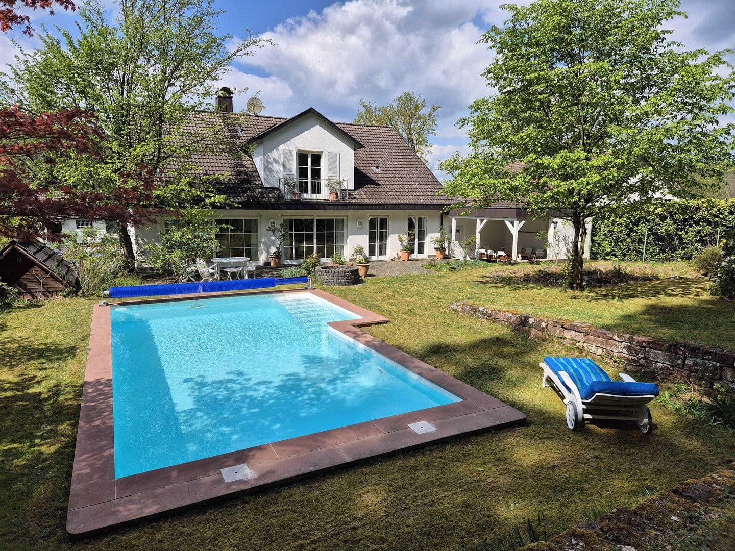 Prodej domu 240 m², pozemek 1.013 m², Großheubach, Bavorsko Prodej domu 240 m², pozemek 1.013 m², Großheubach, Bavorsko