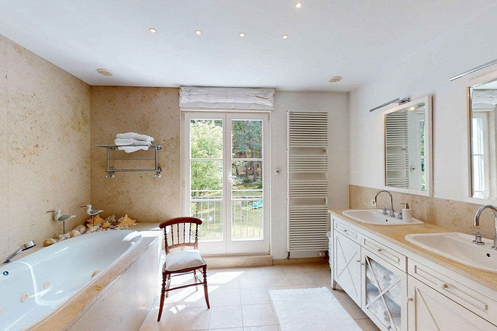 Prodej domu 240 m², pozemek 1.013 m², Großheubach, Bavorsko Prodej domu 240 m², pozemek 1.013 m², Großheubach, Bavorsko