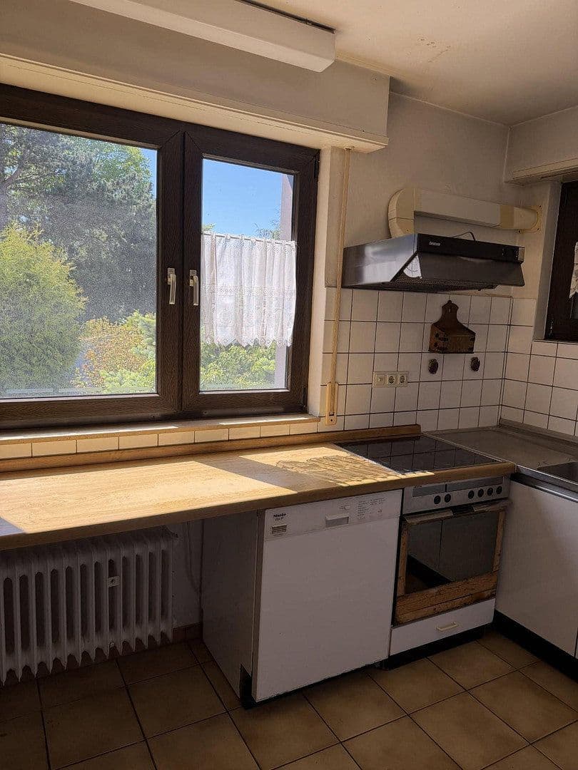Prodej domu 218 m², pozemek 637 m², Pforzheim, Bádensko-Württembersko Prodej domu 218 m², pozemek 637 m², Pforzheim, Bádensko-Württembersko