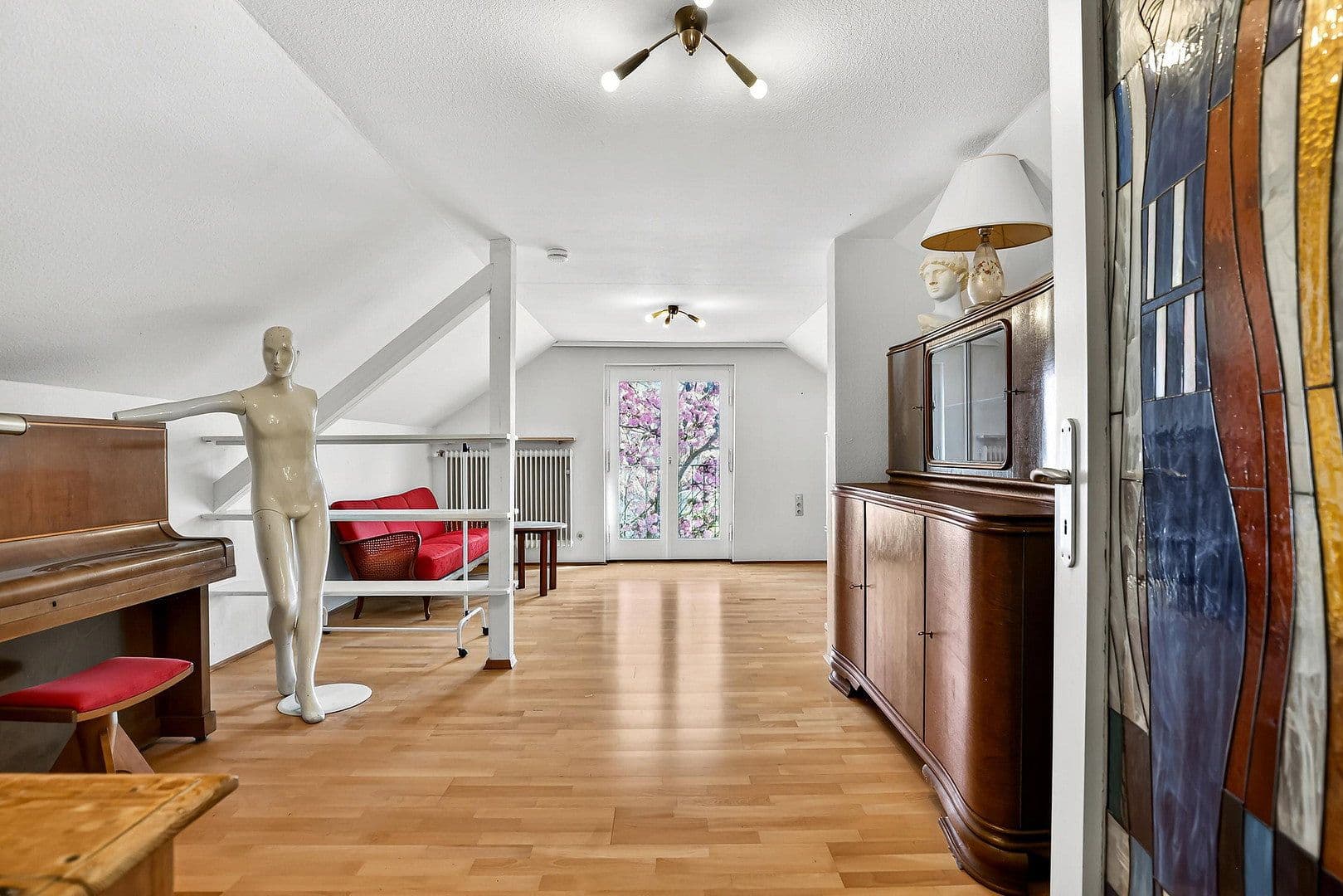 Prodej domu 185 m², pozemek 885 m², Rudhartstr. 52, München, Bavorsko Prodej domu 185 m², pozemek 885 m², Rudhartstr. 52, München, Bavorsko