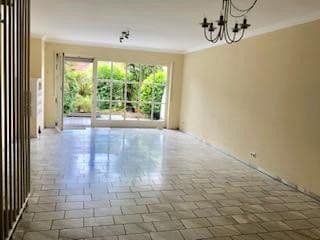 Pronájem domu 149 m², pozemek 56 m², Wiesbaden, Hessen Pronájem domu 149 m², pozemek 56 m², Wiesbaden, Hessen