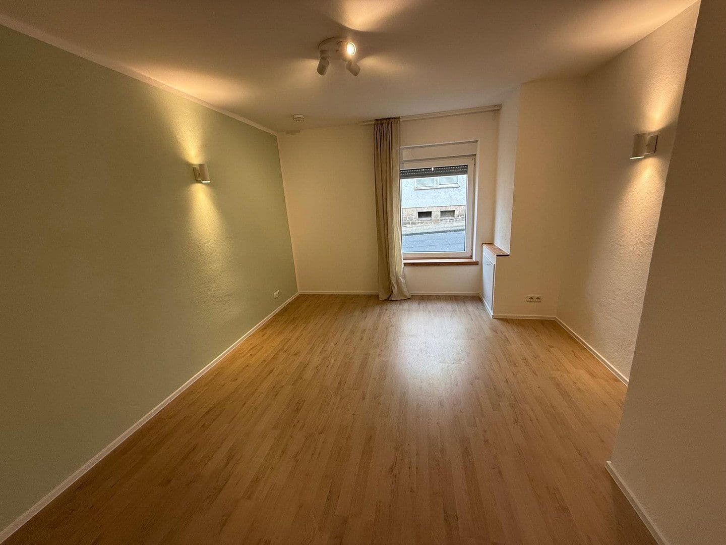 Pronájem bytu 1+1 30 m², Röhnstr. 14, Fulda, Hessen Pronájem bytu 1+1 30 m², Röhnstr. 14, Fulda, Hessen