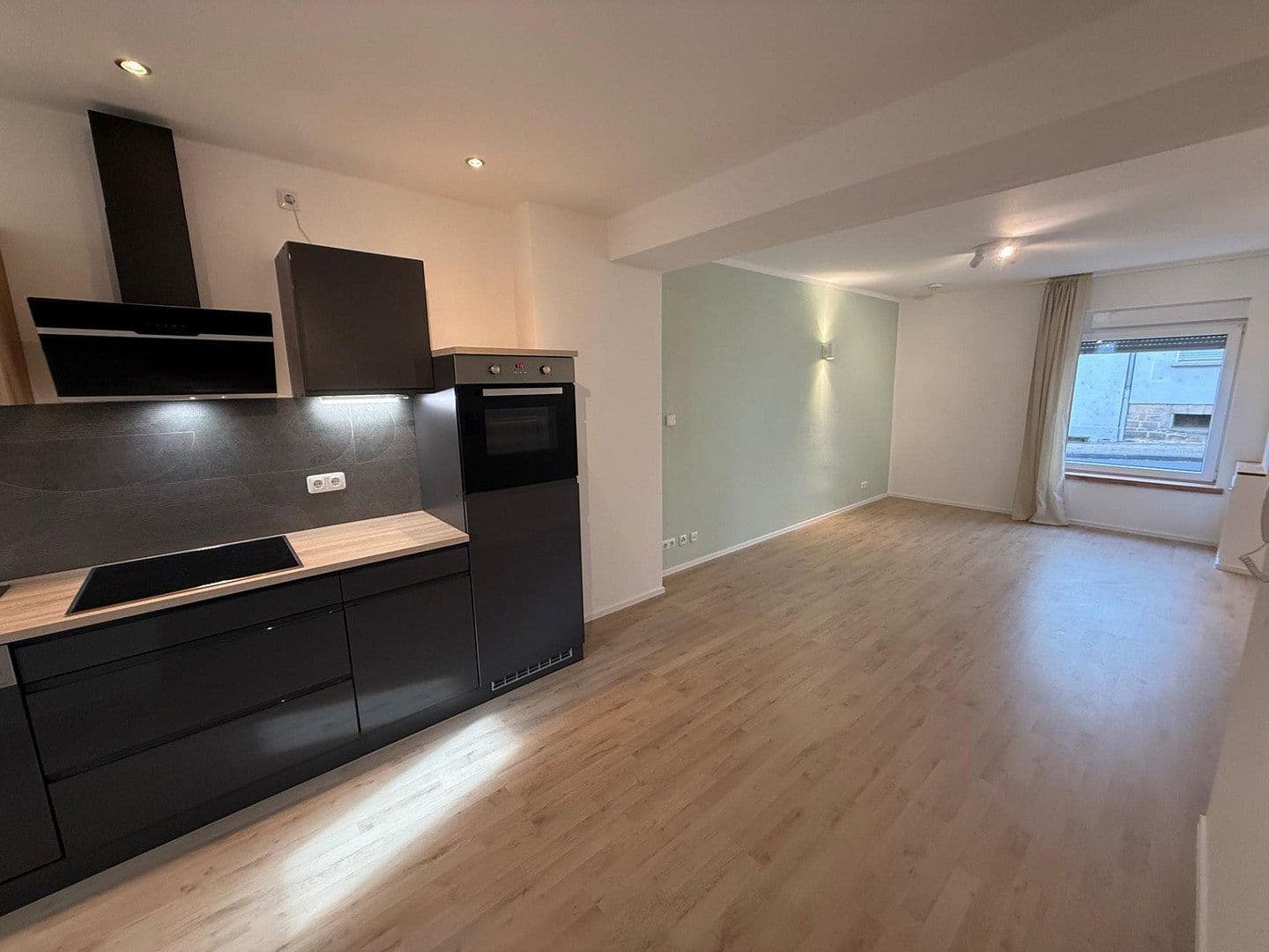 Pronájem bytu 1+1 30 m², Röhnstr. 14, Fulda, Hessen Pronájem bytu 1+1 30 m², Röhnstr. 14, Fulda, Hessen
