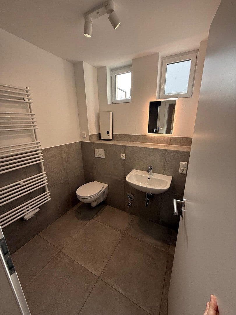 Pronájem bytu 1+1 30 m², Röhnstr. 14, Fulda, Hessen Pronájem bytu 1+1 30 m², Röhnstr. 14, Fulda, Hessen