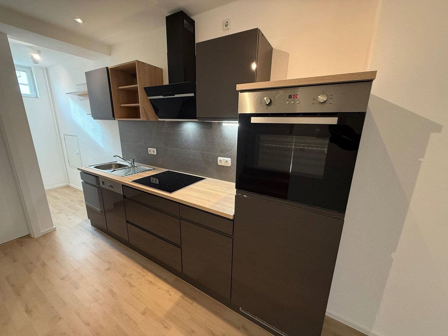 Pronájem bytu 1+1 30 m², Röhnstr. 14, Fulda, Hessen Pronájem bytu 1+1 30 m², Röhnstr. 14, Fulda, Hessen