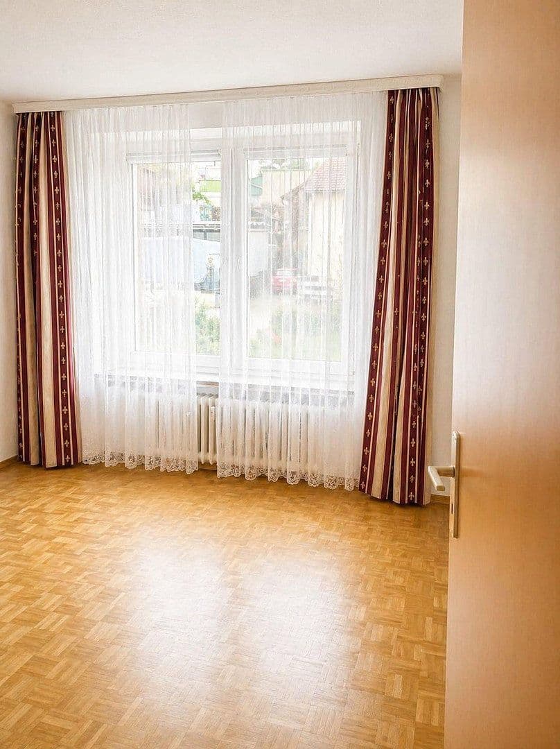 Pronájem bytu 4+1 93 m², Nassau, Porýní-Falc Pronájem bytu 4+1 93 m², Nassau, Porýní-Falc