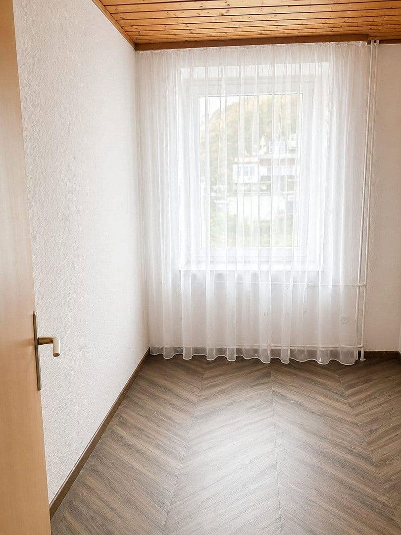 Pronájem bytu 4+1 93 m², Nassau, Porýní-Falc Pronájem bytu 4+1 93 m², Nassau, Porýní-Falc