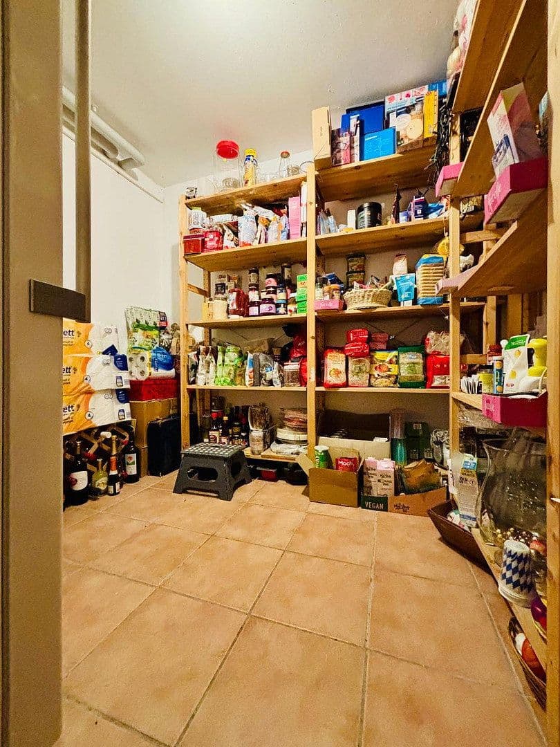 Prodej domu 120 m², pozemek 165 m², Grünberger Str., Nürnberg, Bavorsko Prodej domu 120 m², pozemek 165 m², Grünberger Str., Nürnberg, Bavorsko