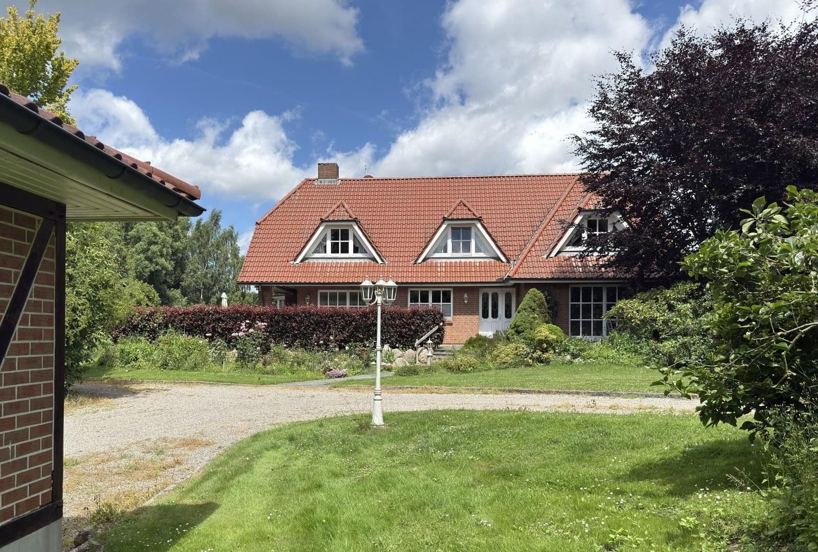 Prodej domu 255 m², pozemek 6.177 m², Gresse, Mecklenburg-Vorpommern Prodej domu 255 m², pozemek 6.177 m², Gresse, Mecklenburg-Vorpommern