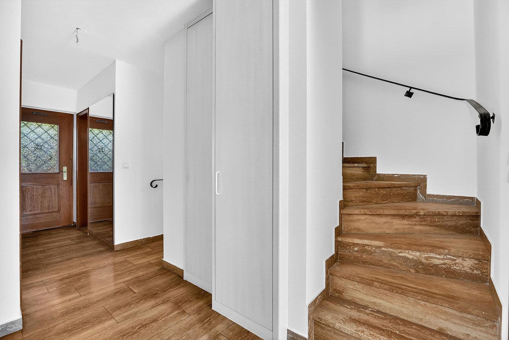 Prodej domu 128 m², pozemek 512 m², Maria-Eich-Str. 17a, Gräfelfing, Bavorsko Prodej domu 128 m², pozemek 512 m², Maria-Eich-Str. 17a, Gräfelfing, Bavorsko
