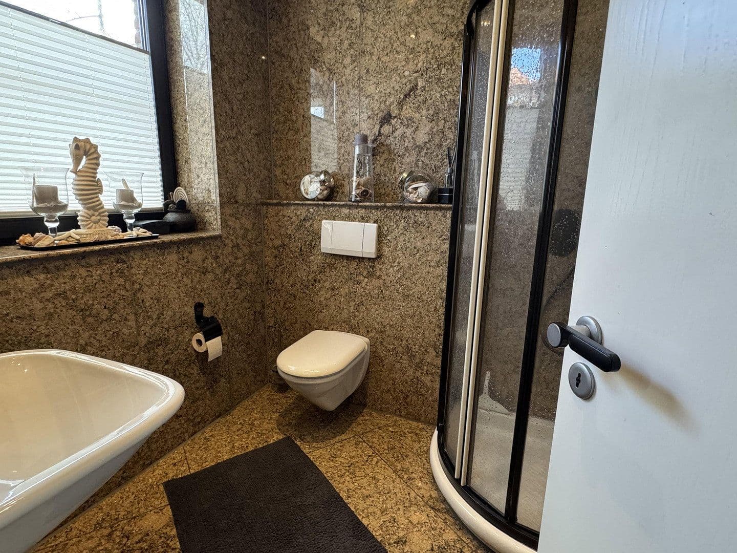 Prodej domu 226 m², pozemek 595 m², Langenhagen, Dolní Sasko Prodej domu 226 m², pozemek 595 m², Langenhagen, Dolní Sasko
