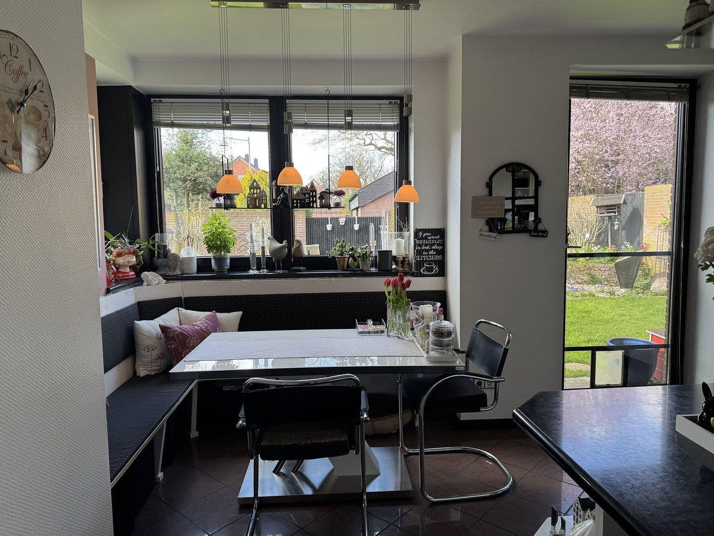Prodej domu 226 m², pozemek 595 m², Langenhagen, Dolní Sasko Prodej domu 226 m², pozemek 595 m², Langenhagen, Dolní Sasko