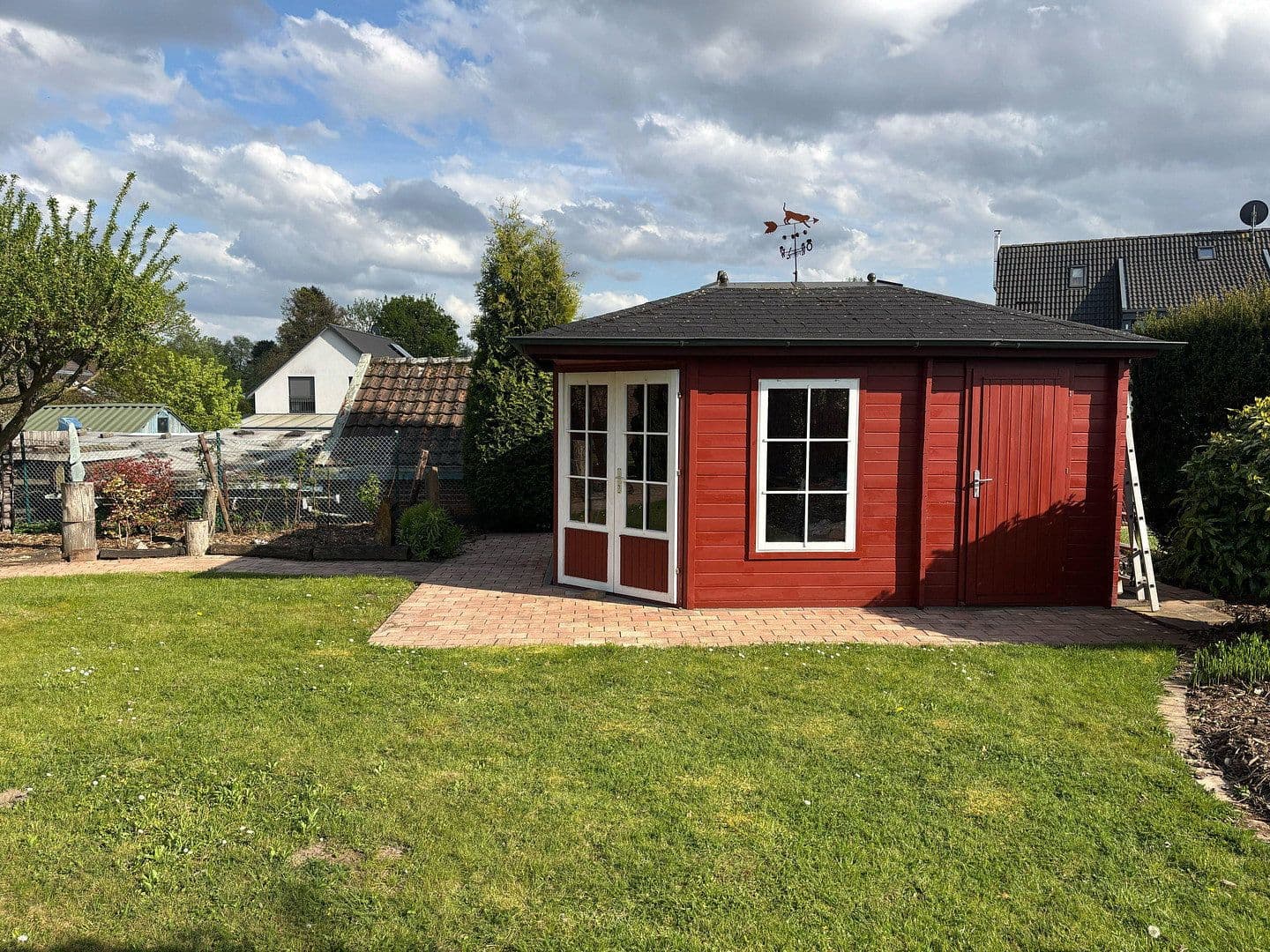 Prodej domu 368 m², pozemek 1.402 m², Hohlweg 8, Nettetal, Severní Porýní-Vestfálsko Prodej domu 368 m², pozemek 1.402 m², Hohlweg 8, Nettetal, Severní Porýní-Vestfálsko