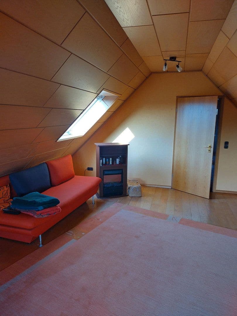 Prodej domu 368 m², pozemek 1.402 m², Hohlweg 8, Nettetal, Severní Porýní-Vestfálsko Prodej domu 368 m², pozemek 1.402 m², Hohlweg 8, Nettetal, Severní Porýní-Vestfálsko