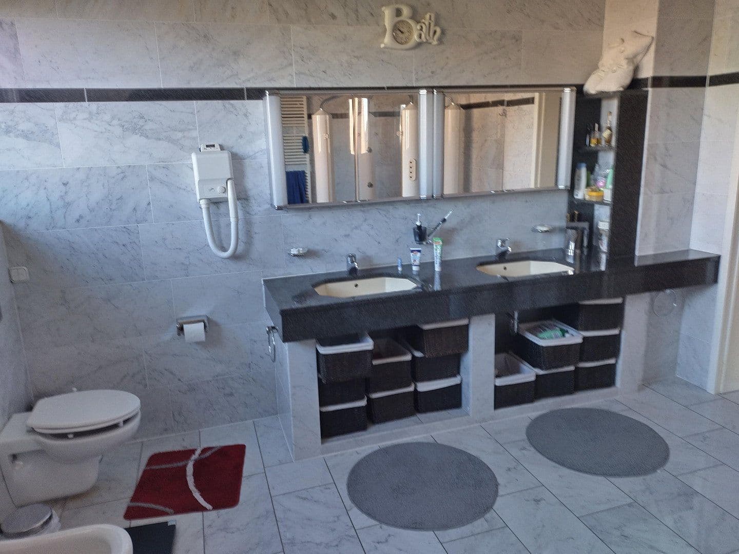 Prodej domu 368 m², pozemek 1.402 m², Hohlweg 8, Nettetal, Severní Porýní-Vestfálsko Prodej domu 368 m², pozemek 1.402 m², Hohlweg 8, Nettetal, Severní Porýní-Vestfálsko