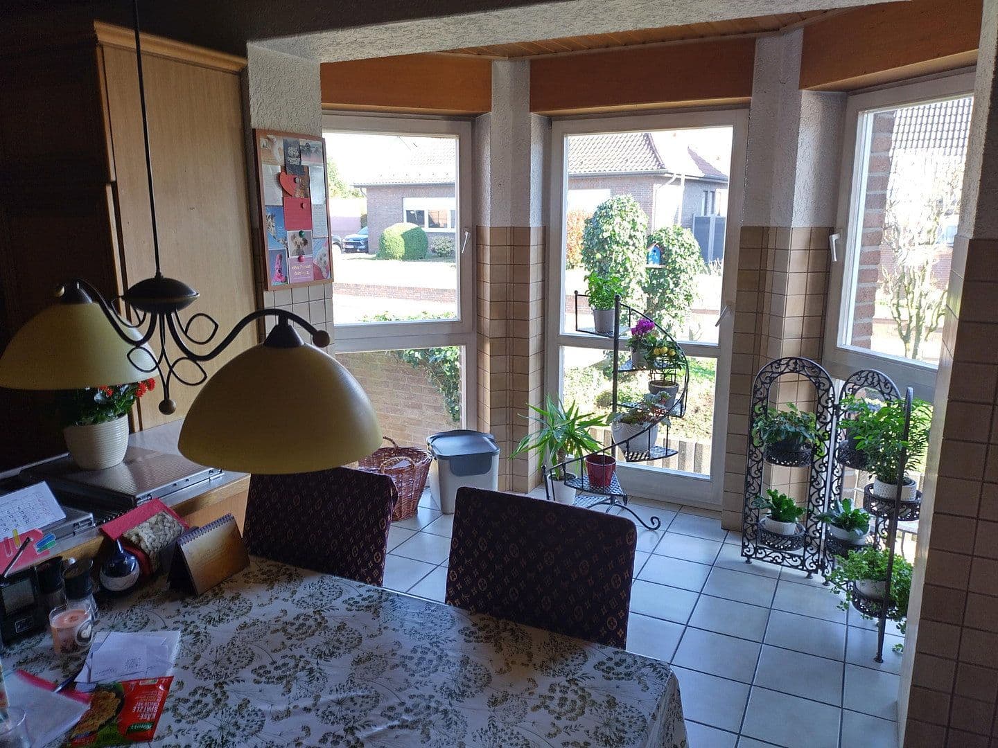 Prodej domu 368 m², pozemek 1.402 m², Hohlweg 8, Nettetal, Severní Porýní-Vestfálsko Prodej domu 368 m², pozemek 1.402 m², Hohlweg 8, Nettetal, Severní Porýní-Vestfálsko
