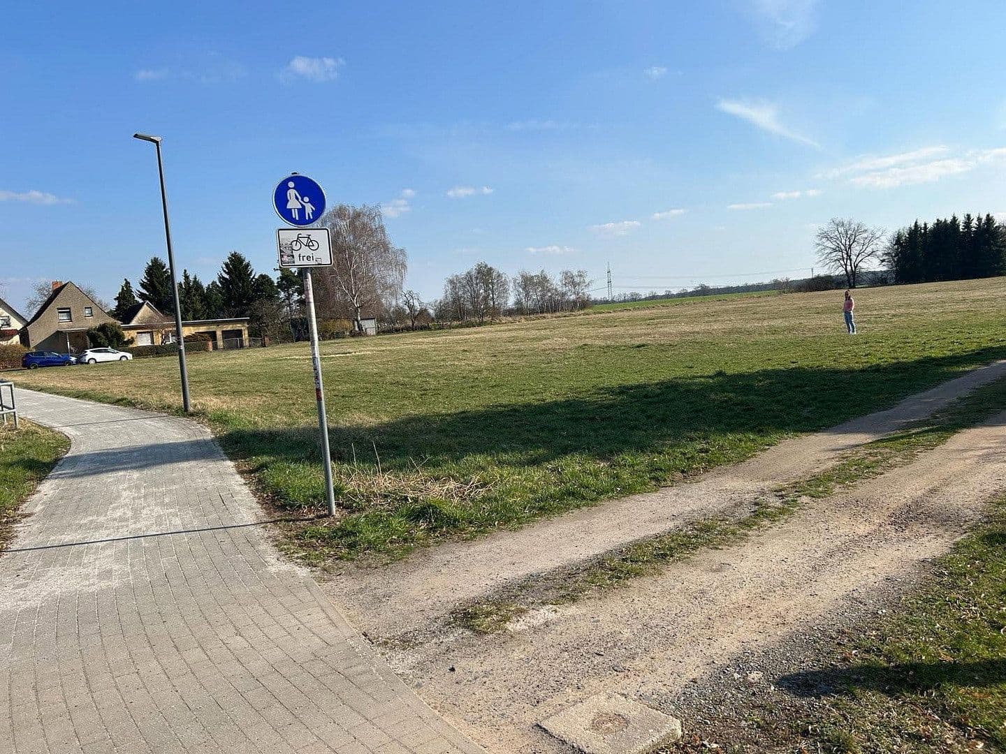 Prodej pozemku 879 m², Uckroer Hauptstraße 42–43, Luckau, Braniborsko Prodej pozemku 879 m², Uckroer Hauptstraße 42–43, Luckau, Braniborsko